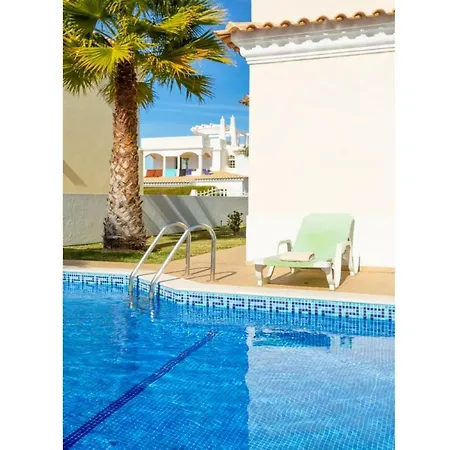 Ambar Vila